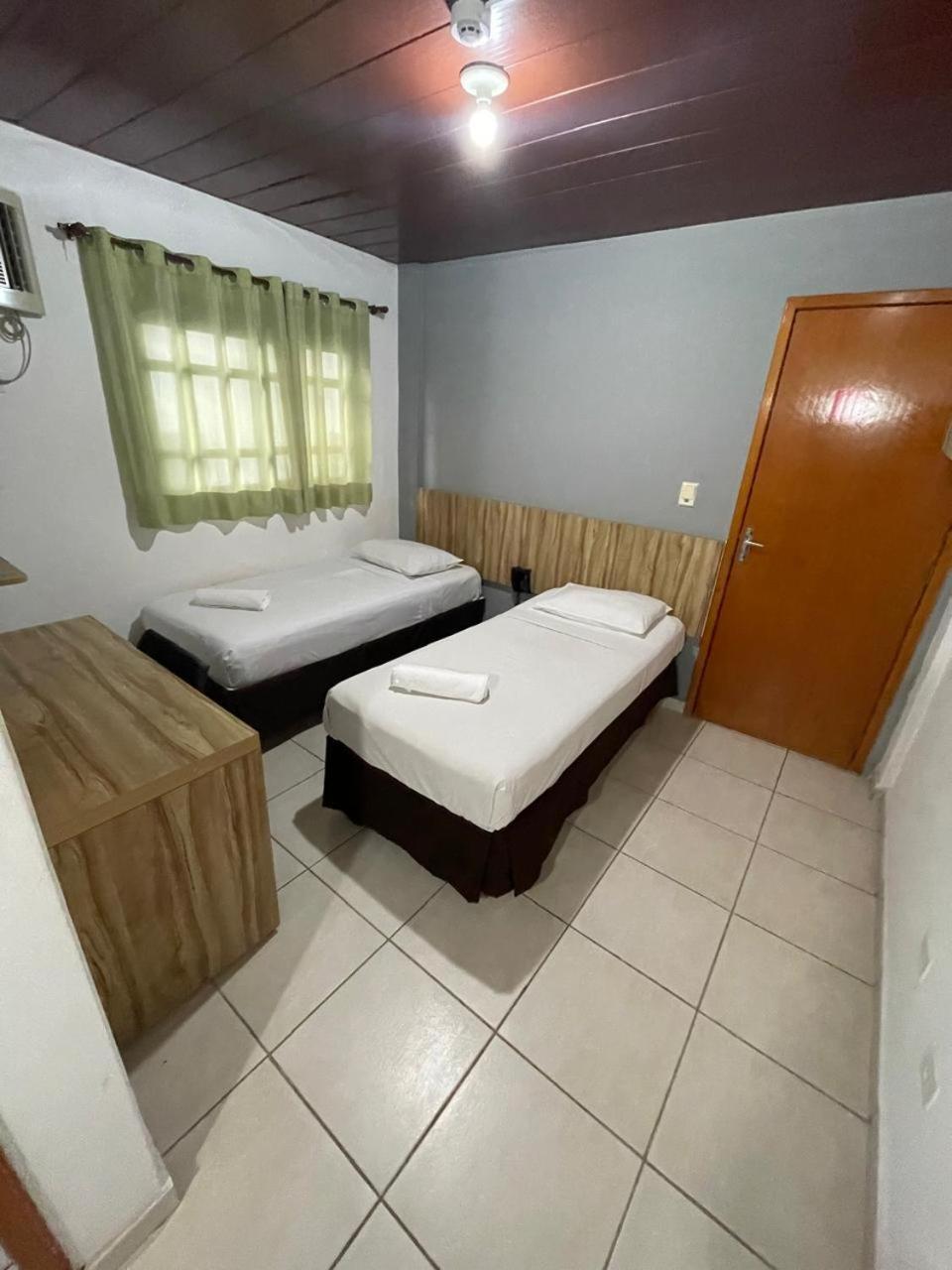 Cr Hotel Bueno - Antigo Hotel Serras De Goyaz ゴイアニア エクステリア 写真 A room at a love hotel in Brazil