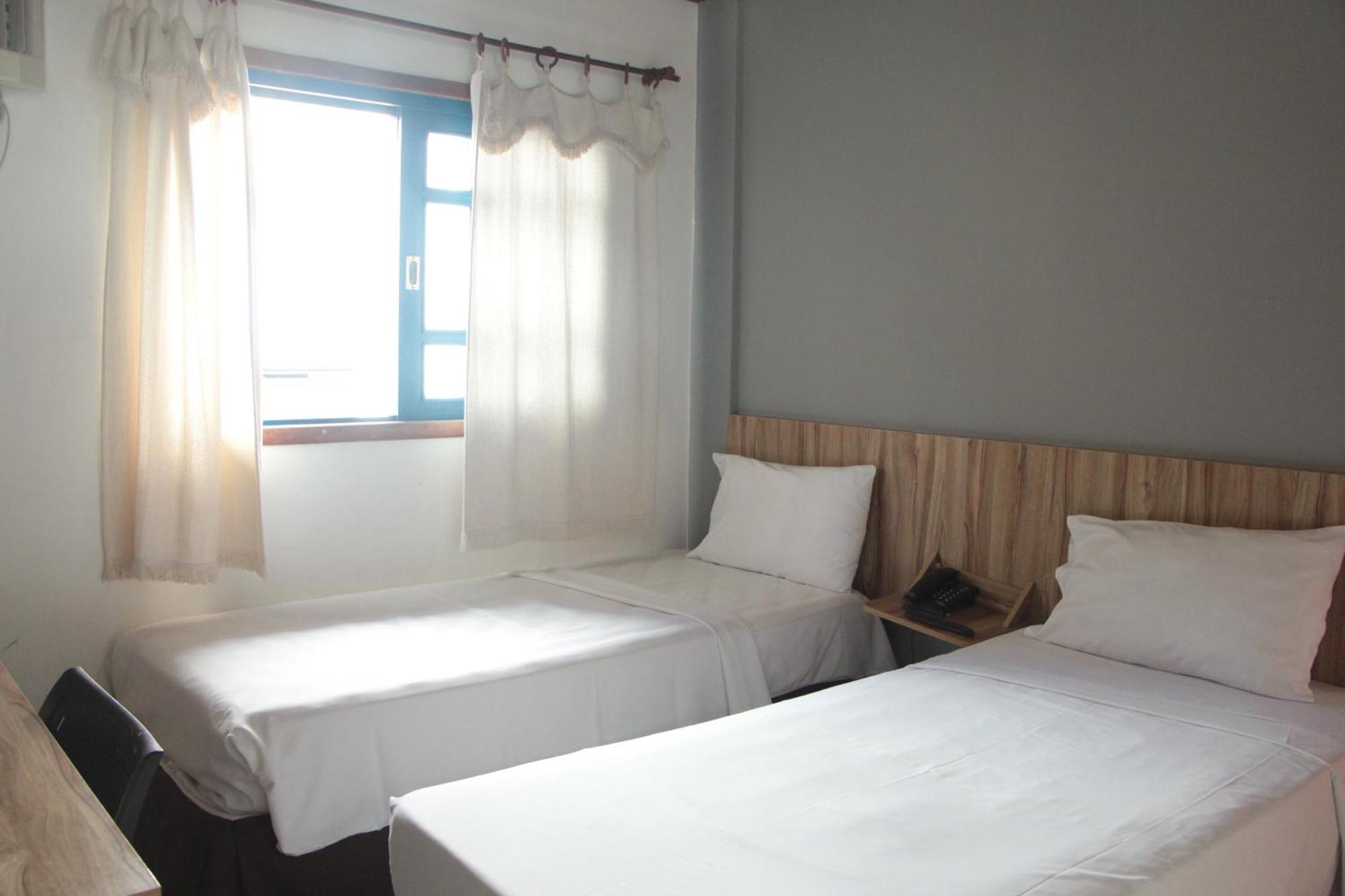Cr Hotel Bueno - Antigo Hotel Serras De Goyaz ゴイアニア エクステリア 写真 A room at the hotel