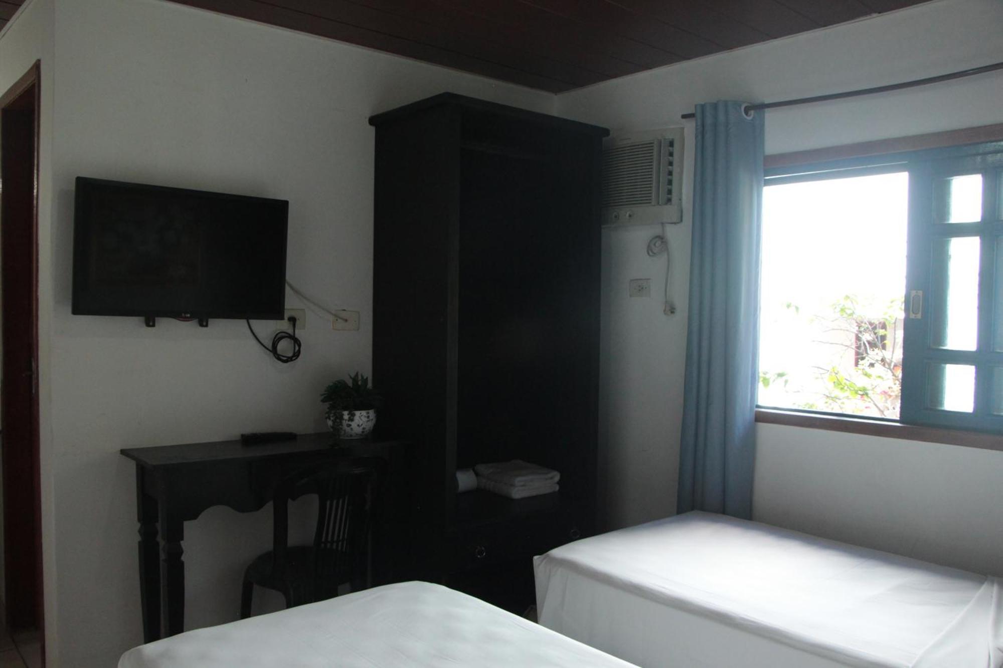 Cr Hotel Bueno - Antigo Hotel Serras De Goyaz ゴイアニア エクステリア 写真 A room at the hotel