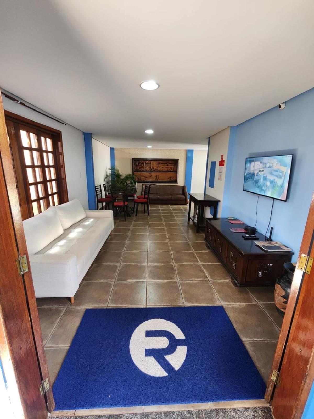 Cr Hotel Bueno - Antigo Hotel Serras De Goyaz ゴイアニア エクステリア 写真